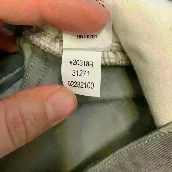 NWT Spanx stone wash camo short sz M/M comfy pull on high rise modest stretchy - Picture 8 of 8